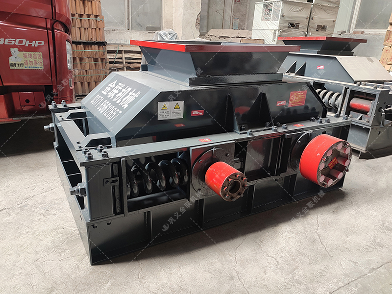 時產(chǎn)100噸齒輥破碎機(jī)廠家哪個實(shí)力強(qiáng)？